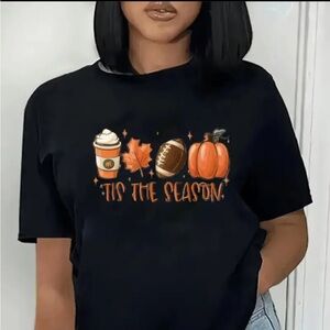 SALE‼️‼️‼️🎃🍁Tis the season Tshirt🎃🍁